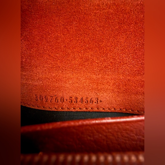 Gucci Red Embossed Leather wallet - Picture 16 of 16